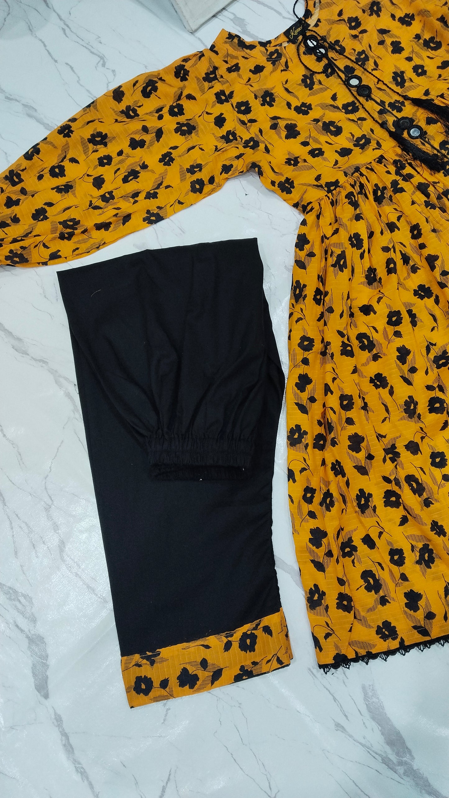 Pure Lawn Fabric KD2136